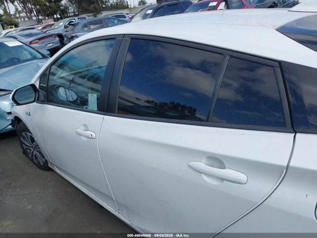 JTDKAMFP7M3189851 Toyota Prius Prime Xle