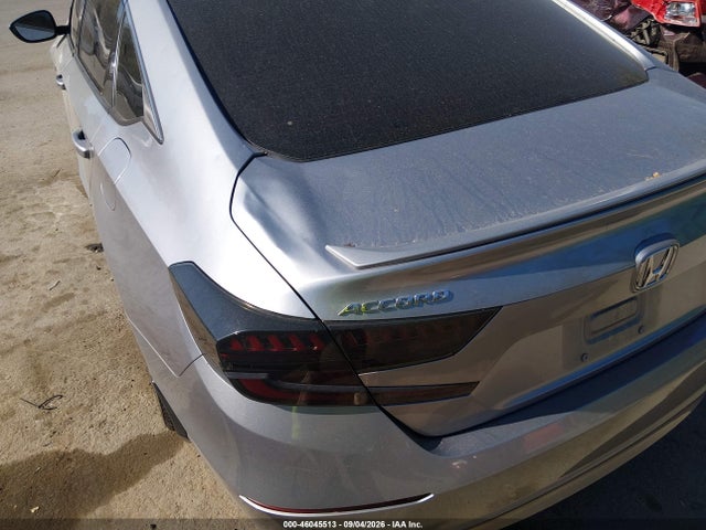 46045513 :رقم المزاد ، 1HGCV2E38JA050168 vin ، 2018 Honda Accord Sport 2.0t مزاد بيع