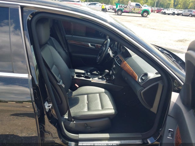 2012 Mercedes-benz C 300 Sport 4matic მანქანა იყიდება აუქციონზე, vin: WDDGF8BB6CR195411, აუქციონის ნომერი: 46045515