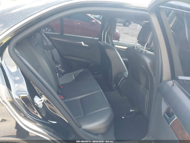 2012 Mercedes-benz C 300 Sport 4matic მანქანა იყიდება აუქციონზე, vin: WDDGF8BB6CR195411, აუქციონის ნომერი: 46045515