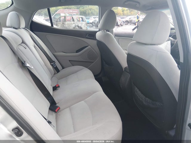 KIA Optima Lx 2015 5XXGM4A7XFG380557 Image 8