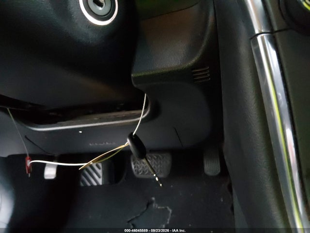 4T1BF1FK3HU401435 Toyota CAMRY SE