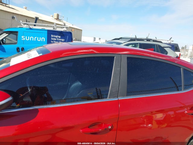 Продаж на аукціоні авто 2018 Hyundai Elantra Sport, vin: KMHD04LB2JU523726, номер лоту: 46045614