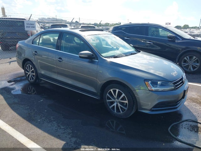 2017 Volkswagen Jetta 1.4t Se მანქანა იყიდება აუქციონზე, vin: 3VWDB7AJ8HM215952, აუქციონის ნომერი: 46045617