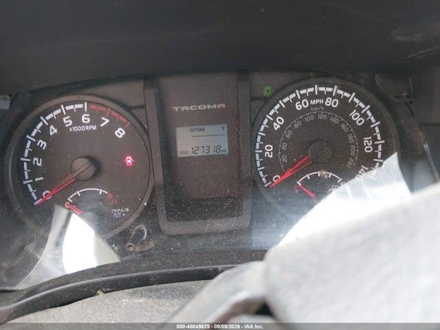 46045629 :رقم المزاد ، 3TMCZ5AN2HM090335 vin ، 2017 Toyota Tacoma Sr V6 مزاد بيع