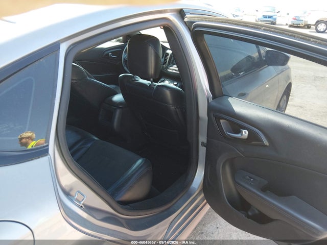 Chrysler 200 S 2015 1C3CCCBB8FN712048 Image 8