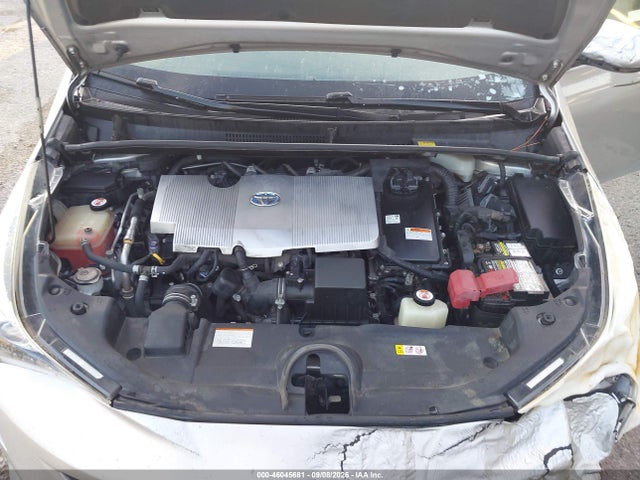 46045681 :رقم المزاد ، JTDKBRFU8H3565673 vin ، 2017 Toyota Prius Two مزاد بيع