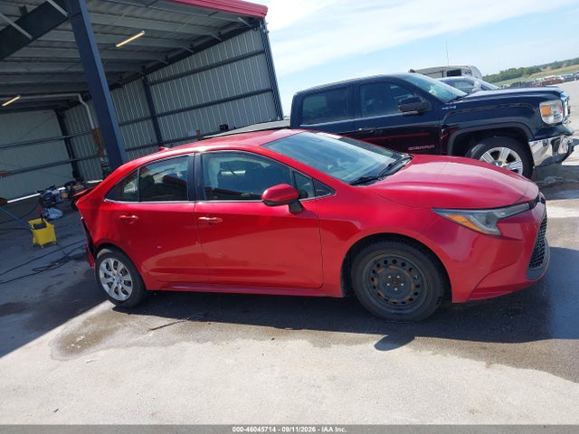 46045714 :رقم المزاد ، JTDEPRAE8LJ022200 vin ، 2020 Toyota Corolla Le مزاد بيع
