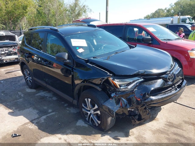 2018 Toyota Rav4 Le მანქანა იყიდება აუქციონზე, vin: 2T3BFREV3JW762770, აუქციონის ნომერი: 46045732