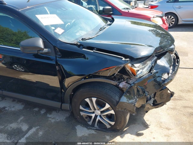 2018 Toyota Rav4 Le მანქანა იყიდება აუქციონზე, vin: 2T3BFREV3JW762770, აუქციონის ნომერი: 46045732