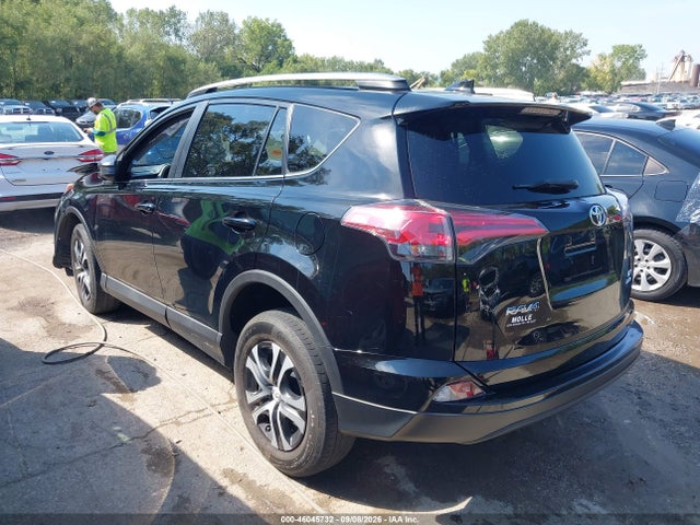 2018 Toyota Rav4 Le მანქანა იყიდება აუქციონზე, vin: 2T3BFREV3JW762770, აუქციონის ნომერი: 46045732