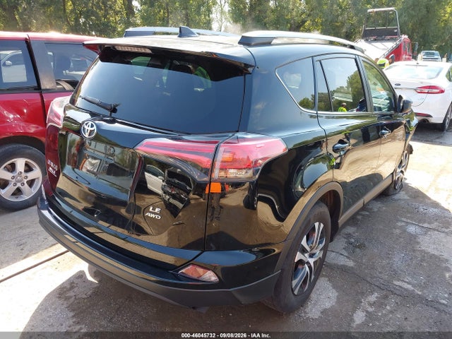 2018 Toyota Rav4 Le მანქანა იყიდება აუქციონზე, vin: 2T3BFREV3JW762770, აუქციონის ნომერი: 46045732