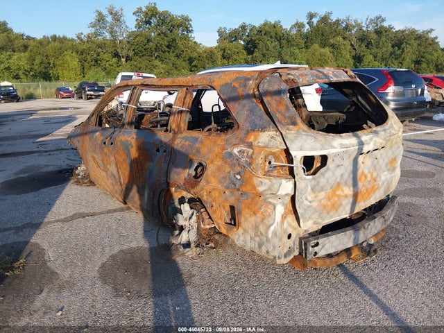 46045733 :رقم المزاد ، 5TDZARFH6HS032689 vin ، 2017 Toyota Highlander Le مزاد بيع