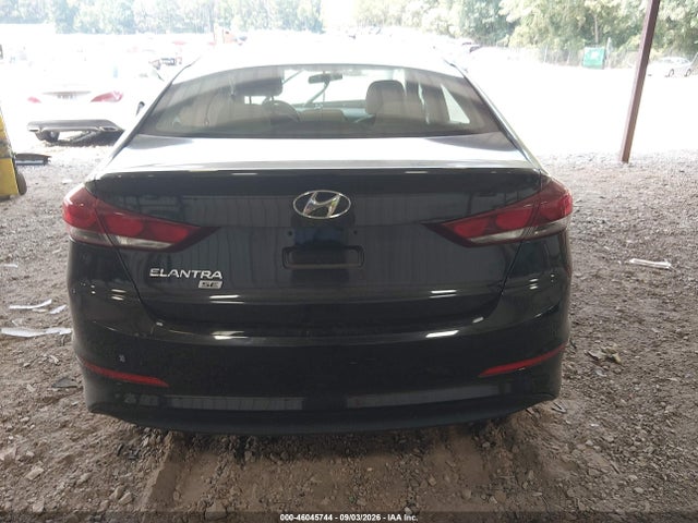 Hyundai ELANTRA SE 2018 5NPD74LF3JH236604 Image 17