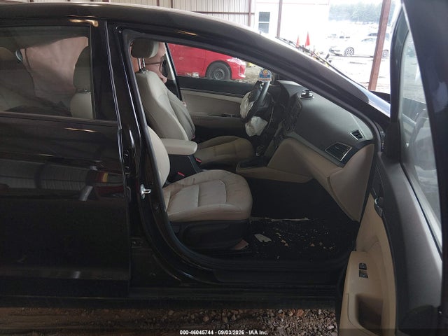 Hyundai ELANTRA SE 2018 5NPD74LF3JH236604 Image 5