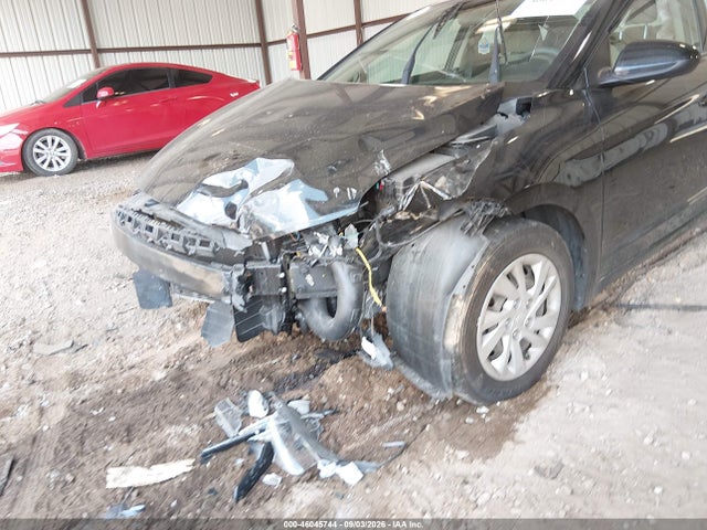 Hyundai ELANTRA SE 2018 5NPD74LF3JH236604 Image 6