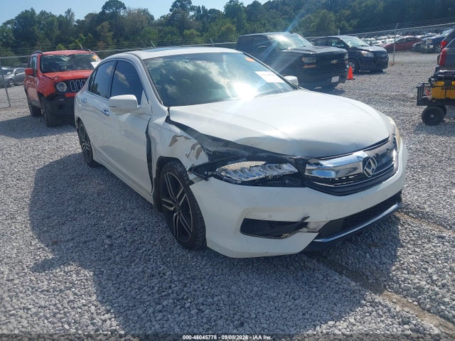 46045778 :رقم المزاد ، 1HGCR3F94HA003002 vin ، 2017 Honda Accord Touring V6 مزاد بيع