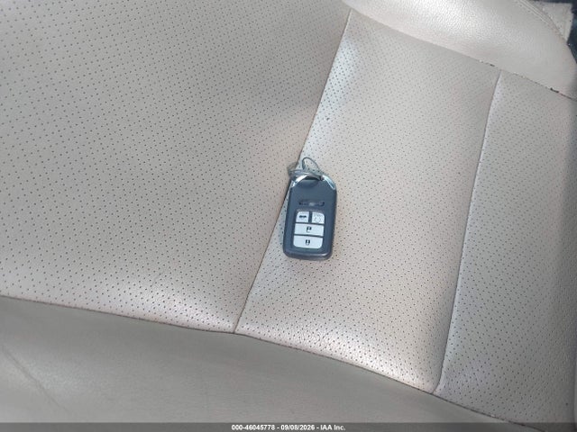 46045778 :رقم المزاد ، 1HGCR3F94HA003002 vin ، 2017 Honda Accord Touring V6 مزاد بيع