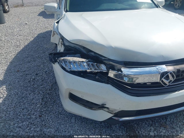 46045778 :رقم المزاد ، 1HGCR3F94HA003002 vin ، 2017 Honda Accord Touring V6 مزاد بيع