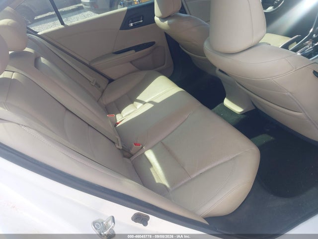 46045778 :رقم المزاد ، 1HGCR3F94HA003002 vin ، 2017 Honda Accord Touring V6 مزاد بيع