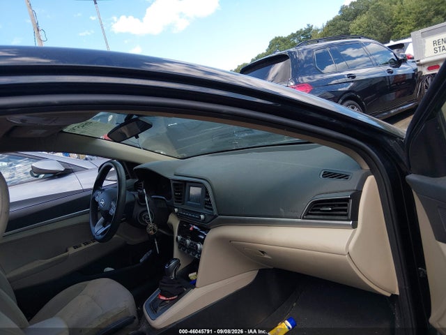 Продажа на аукционе авто 2020 Hyundai Elantra Se, vin: 5NPD74LF0LH619998, номер лота: 46045791