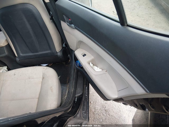 Продажа на аукционе авто 2020 Hyundai Elantra Se, vin: 5NPD74LF0LH619998, номер лота: 46045791
