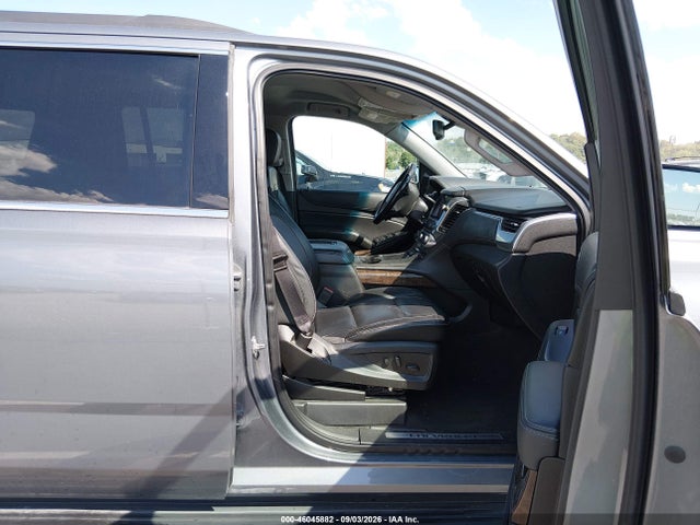 2019 Chevrolet Suburban Lt მანქანა იყიდება აუქციონზე, vin: 1GNSKHKC8KR304627, აუქციონის ნომერი: 46045882