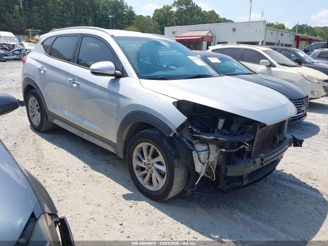 46045902 :رقم المزاد ، KM8J33A40JU651570 vin ، 2018 Hyundai Tucson Sel Plus مزاد بيع