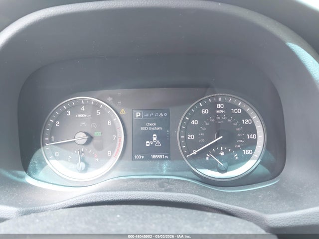 Продаж на аукціоні авто 2018 Hyundai Tucson Sel Plus, vin: KM8J33A40JU651570, номер лоту: 46045902