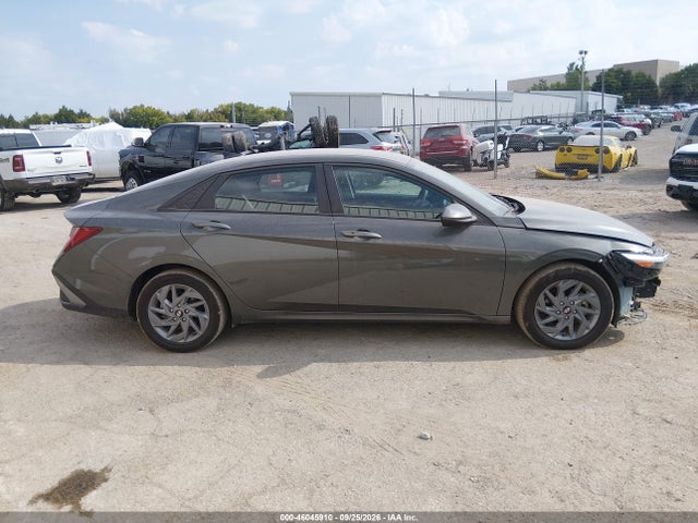 2024 Hyundai Elantra Hybrid Blue მანქანა იყიდება აუქციონზე, vin: KMHLM4DJ8RU113417, აუქციონის ნომერი: 46045910