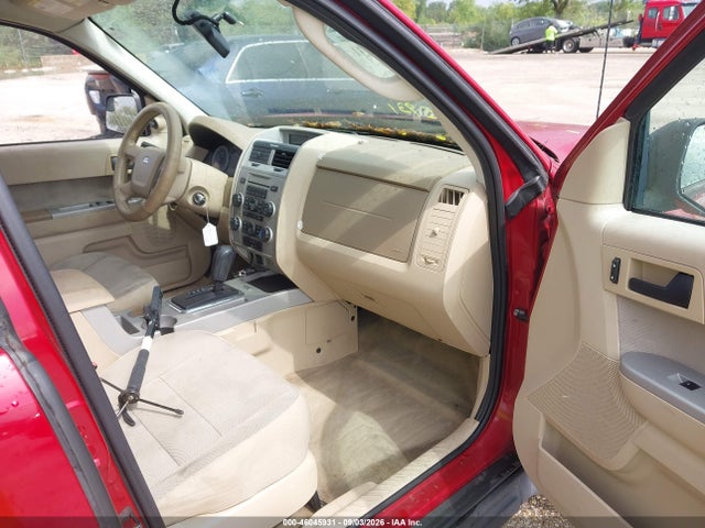 2011 Ford Escape Xlt მანქანა იყიდება აუქციონზე, vin: 1FMCU0D74BKA32736, აუქციონის ნომერი: 46045931