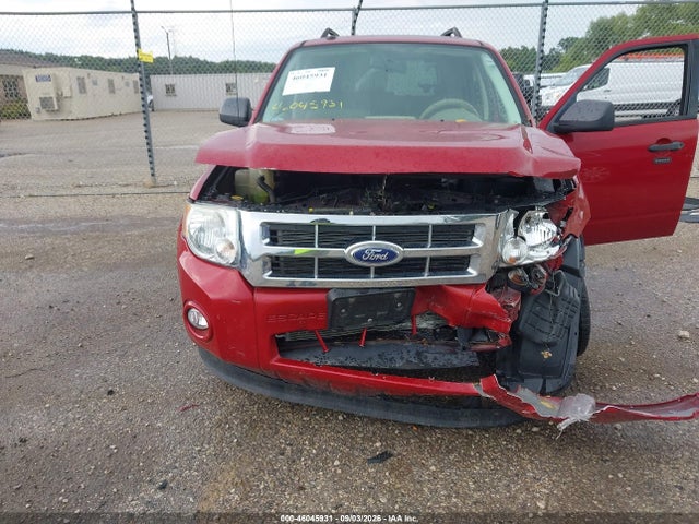 2011 Ford Escape Xlt მანქანა იყიდება აუქციონზე, vin: 1FMCU0D74BKA32736, აუქციონის ნომერი: 46045931