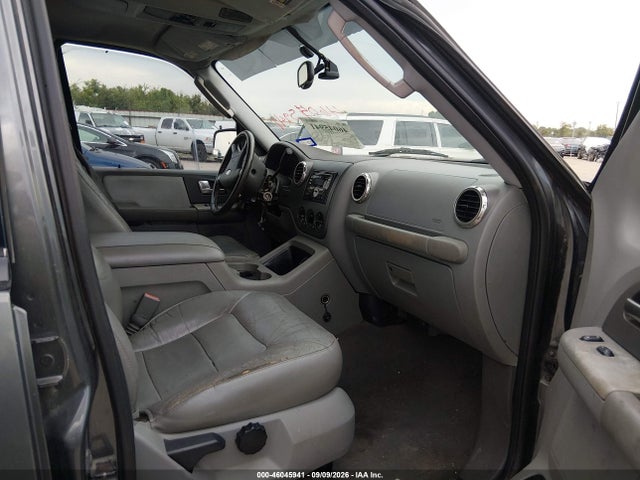 2004 Ford Expedition Xlt მანქანა იყიდება აუქციონზე, vin: 1FMRU15W54LA08139, აუქციონის ნომერი: 46045941