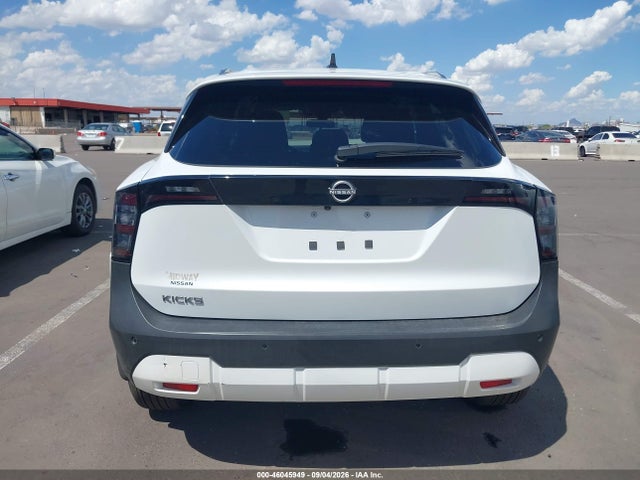 3N8AP6CE3TL329524 Nissan KICKS SV