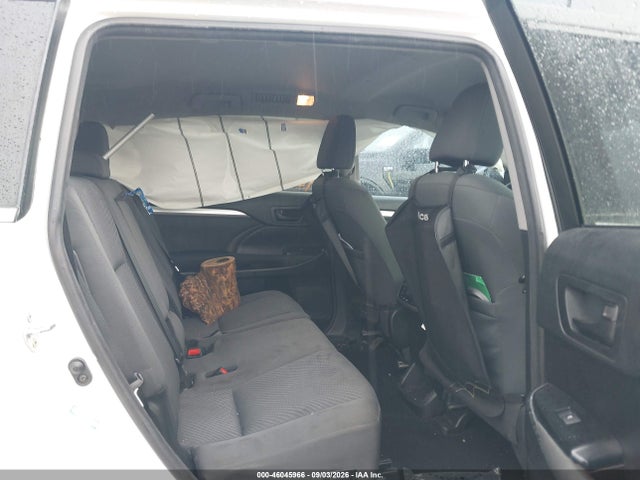 Продажа на аукционе авто 2017 Toyota Highlander Le, vin: 5TDZZRFH0HS230225, номер лота: 46045966