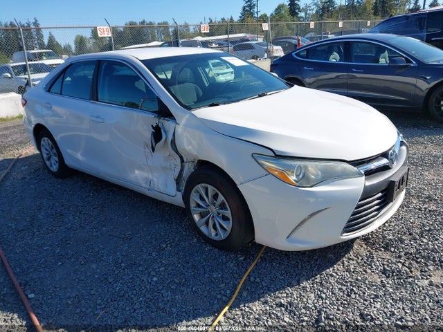 2016 4T4BF1FK2GR522039 main image