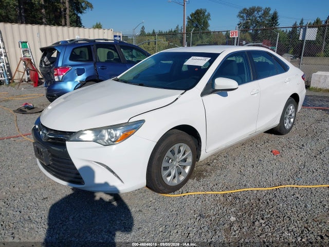 Toyota CAMRY LE 2016 4T4BF1FK2GR522039 Image 2