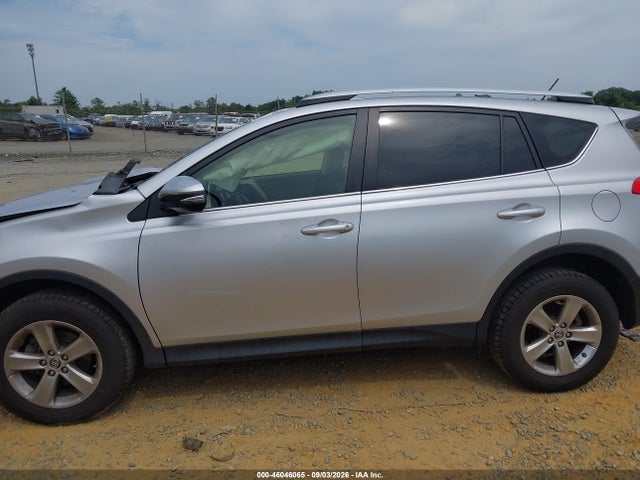 2015 Toyota Rav4 Xle მანქანა იყიდება აუქციონზე, vin: JTMRFREV2FJ046785, აუქციონის ნომერი: 46046065