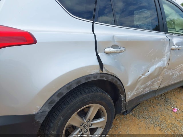 2015 Toyota Rav4 Xle მანქანა იყიდება აუქციონზე, vin: JTMRFREV2FJ046785, აუქციონის ნომერი: 46046065