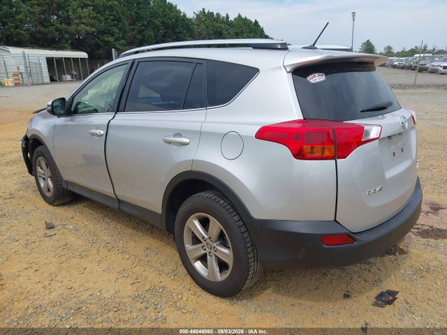 2015 Toyota Rav4 Xle მანქანა იყიდება აუქციონზე, vin: JTMRFREV2FJ046785, აუქციონის ნომერი: 46046065