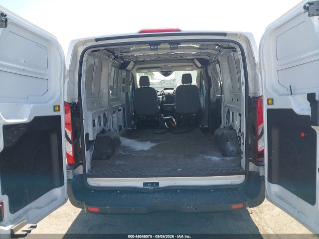 Ford Transit-150 2019 1FTYE1YM6KKB19390 Image 17