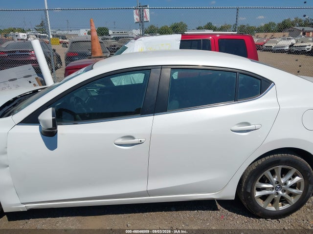 Продажа на аукционе авто 2017 Mazda Mazda3 Sport, vin: 3MZBN1U79HM104564, номер лота: 46046089