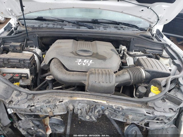 Auction sale of the 2013 Jeep Grand Cherokee Laredo, vin: 1C4RJEAG2DC549801, lot number: 46046134