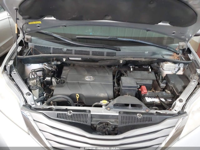 2013 Toyota Sienna Xle V6 8 Passenger მანქანა იყიდება აუქციონზე, vin: 5TDYK3DC2DS291476, აუქციონის ნომერი: 46046146