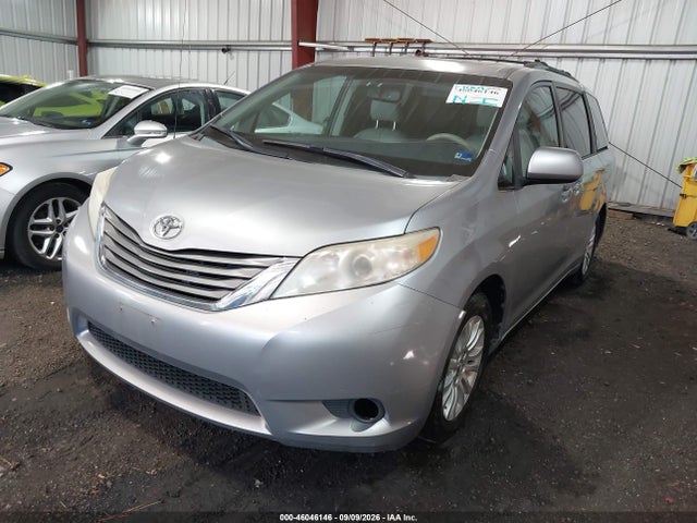 2013 Toyota Sienna Xle V6 8 Passenger მანქანა იყიდება აუქციონზე, vin: 5TDYK3DC2DS291476, აუქციონის ნომერი: 46046146