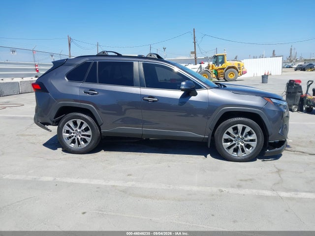 Продажа на аукционе авто 2024 Toyota Rav4 Xle Premium, vin: 2T3C1RFV7RC273626, номер лота: 46046235