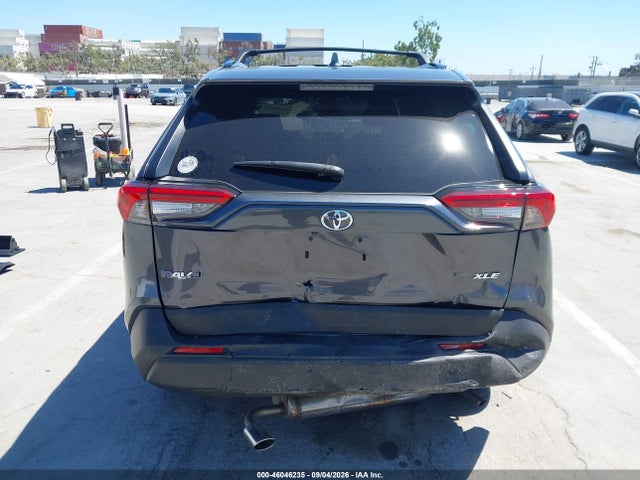 Продажа на аукционе авто 2024 Toyota Rav4 Xle Premium, vin: 2T3C1RFV7RC273626, номер лота: 46046235