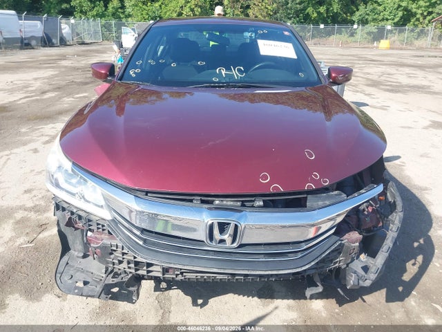 46046236 :رقم المزاد ، 1HGCR2F51HA188987 vin ، 2017 Honda Accord Sport مزاد بيع