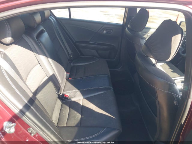 46046236 :رقم المزاد ، 1HGCR2F51HA188987 vin ، 2017 Honda Accord Sport مزاد بيع