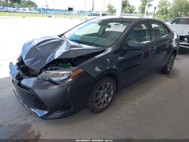 46046278 :رقم المزاد ، 5YFBURHEXJP742088 vin ، 2018 Toyota Corolla L/se مزاد بيع